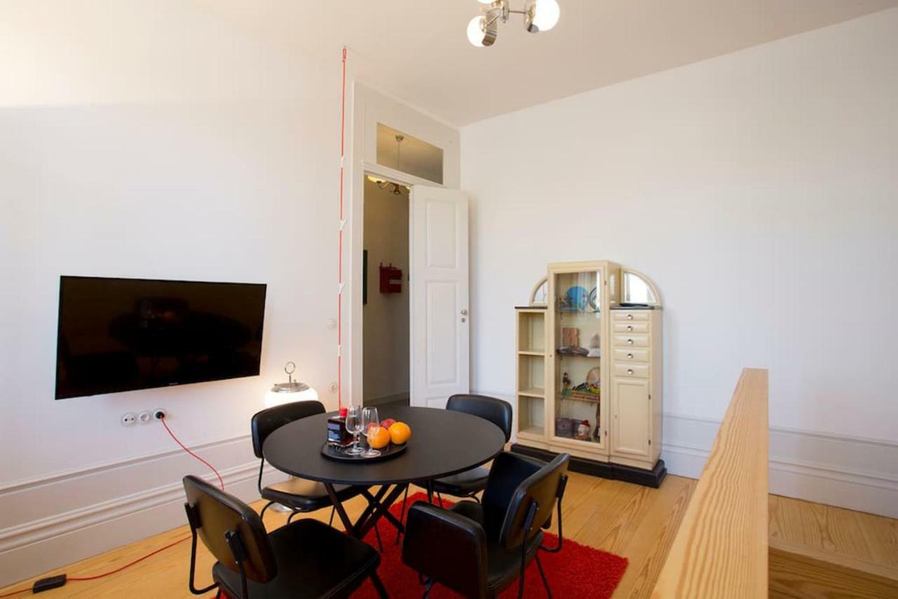14º Esquadra — Cais Pedras Maison d'hôtes Oporto